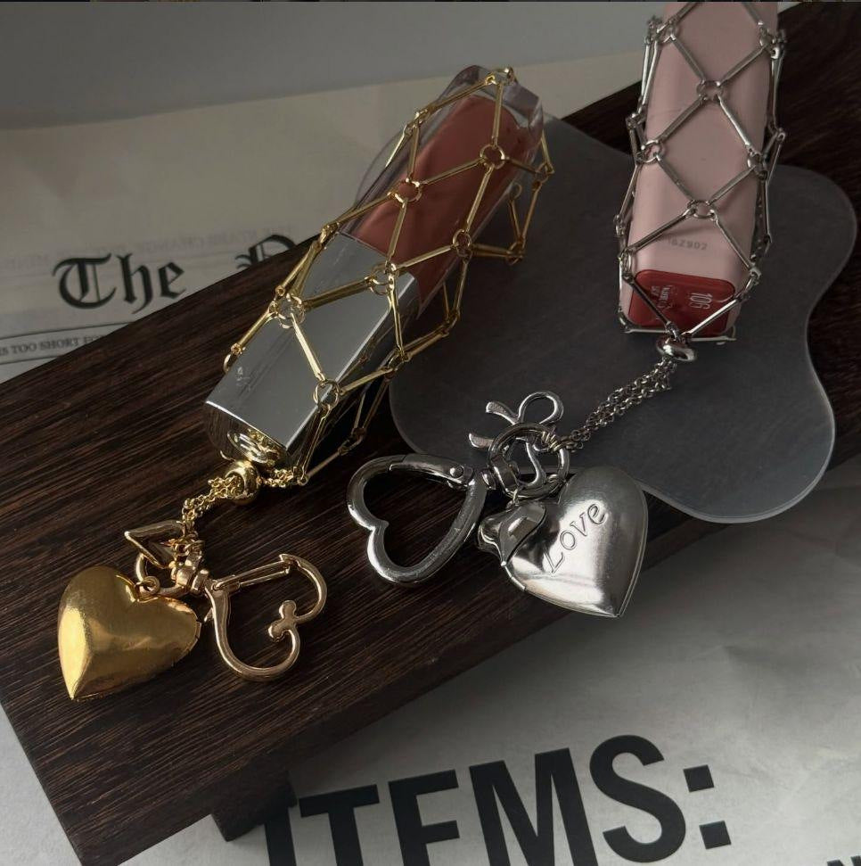 Wholesale Sweet Chic Bag Charm Keychain Metal Lipstick Mirror Case With Mesh Pouch Fashion Accessory Boutique Gift For Women Resale