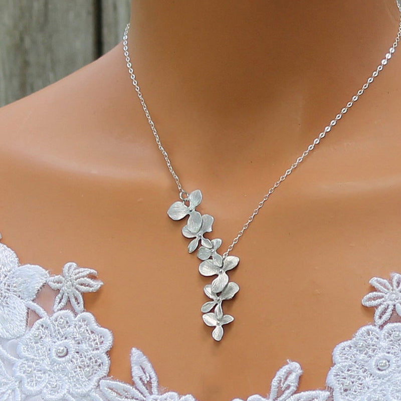 Wholesale  fashion Asian silver petal necklace earrings set