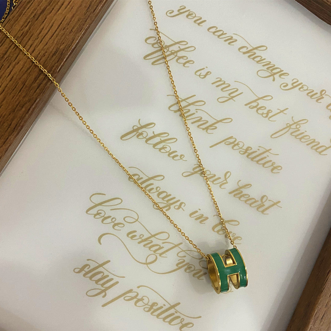 Wholesale Letter Necklace Gold Enamel Craft Clavicle Necklaces ACC-NE-YZXW001