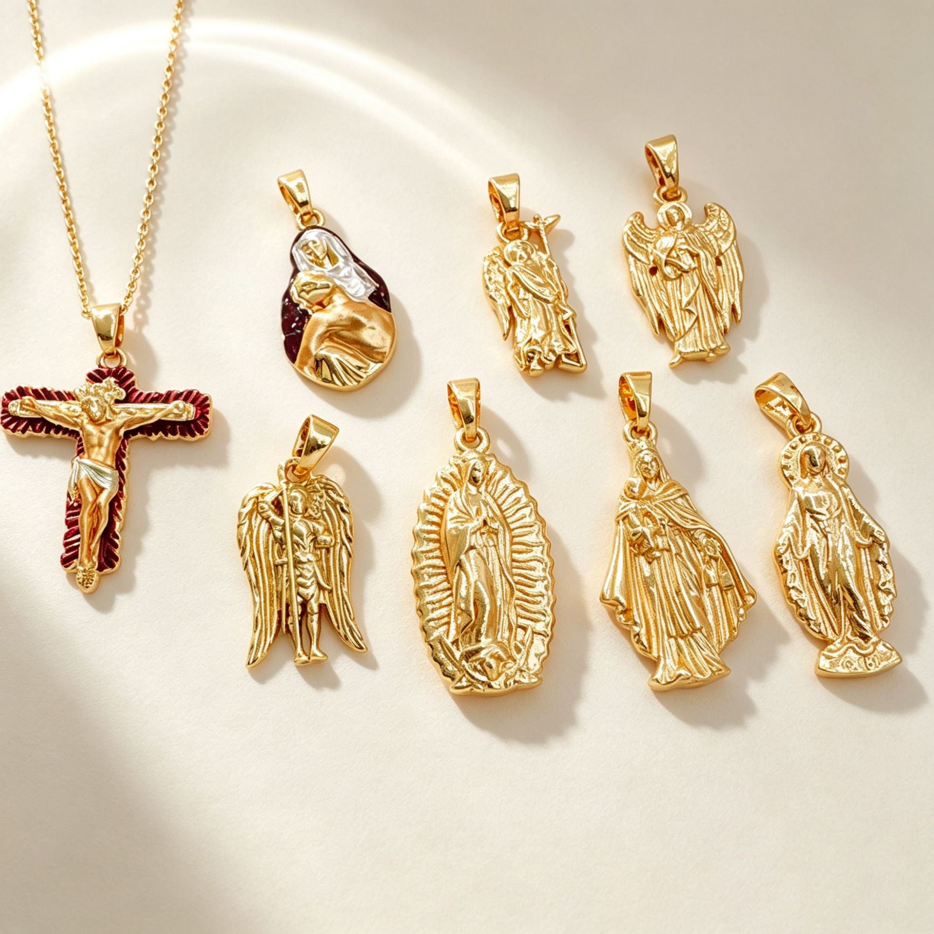 Wholesale Gold Plated Copper Cross Pendant Necklace Hip-Hop Fashion Accessory for Women Gift