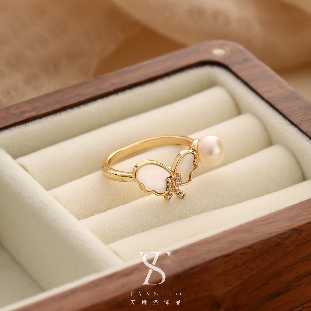 Wholesale Real Pearl Butterfly Ring Opening Ring Adjustable Non-fading Index Finger Ring
