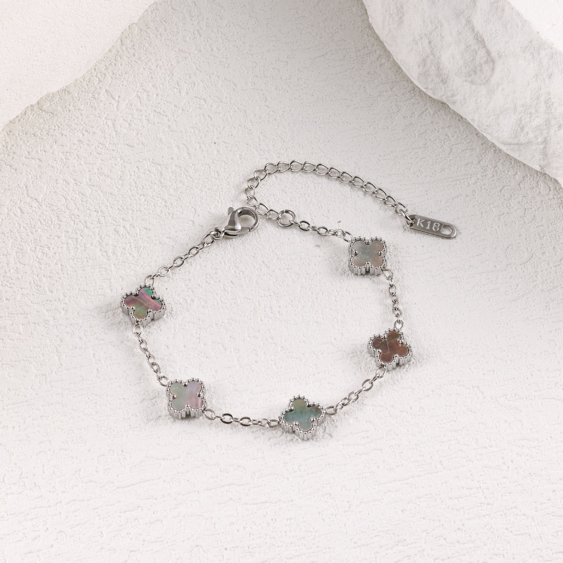 Wholesale Stainless Steel Four-Leaf Clover Bracelet with Mother-of-Pearl and Turquoise,  Trendy Jewelry Accessory for Women