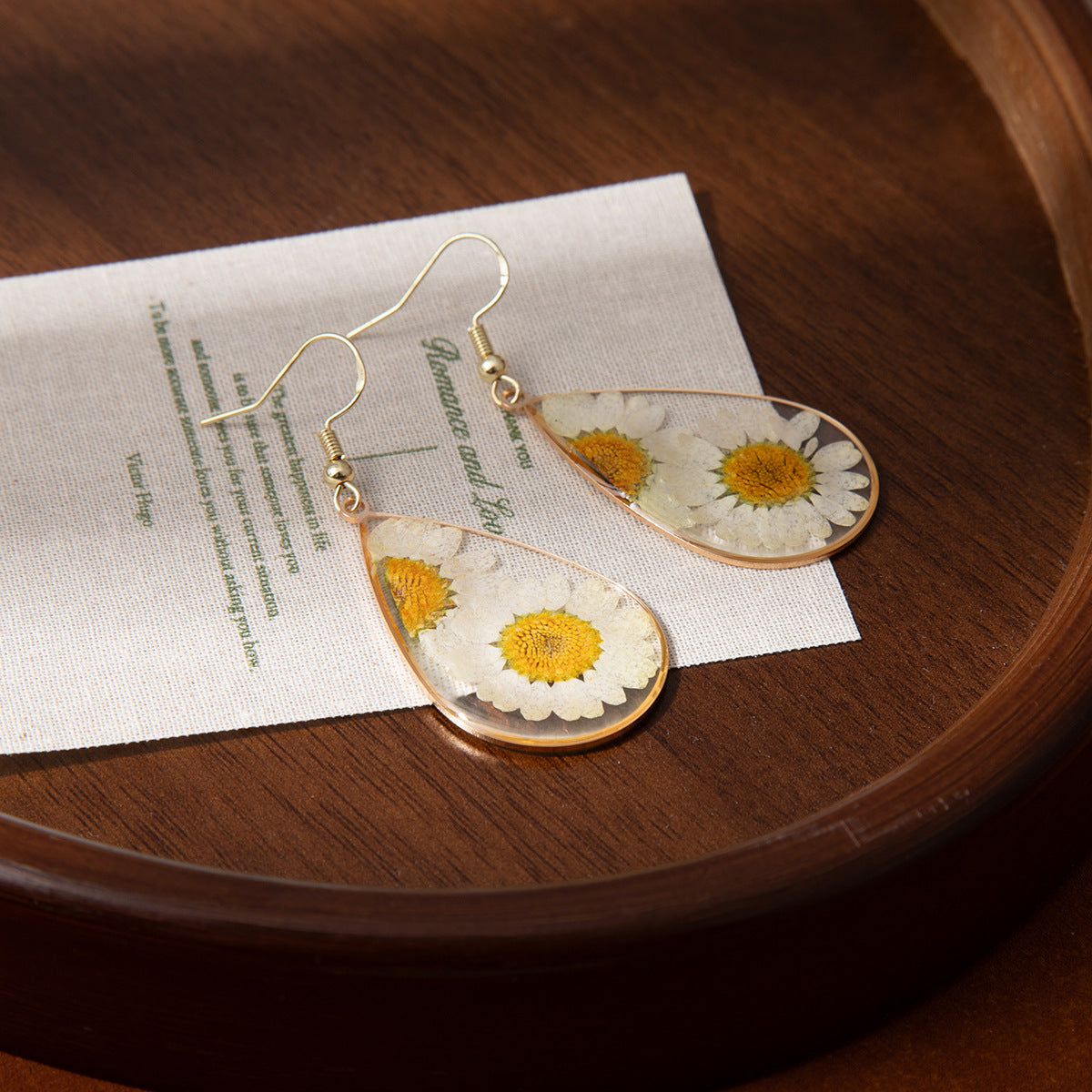 Wholesale Stylish Resin Earrings Pastoral Dried Flower Boutique Resale Fashion Accessory