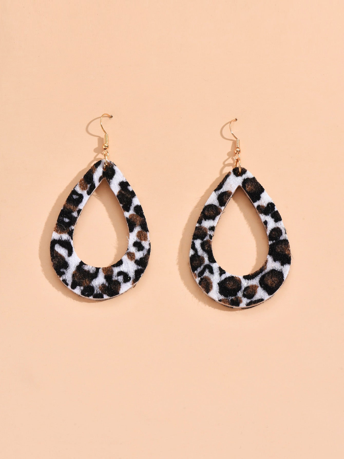 Wholesale Faux Leather Earrings Leopard Print Hollow Drops ACC-ES-Yeb001