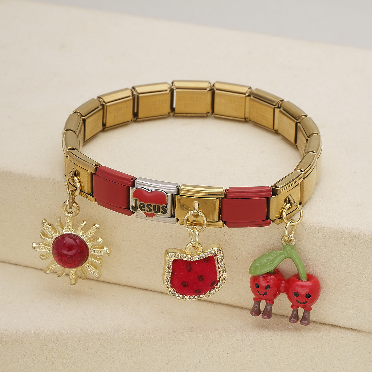 Wholesale Electroplated Stainless Steel Vintage Red Gold Heart Mushroom Cherry Butterfly Bracelet Charms DIY Jewelry Making Accessory