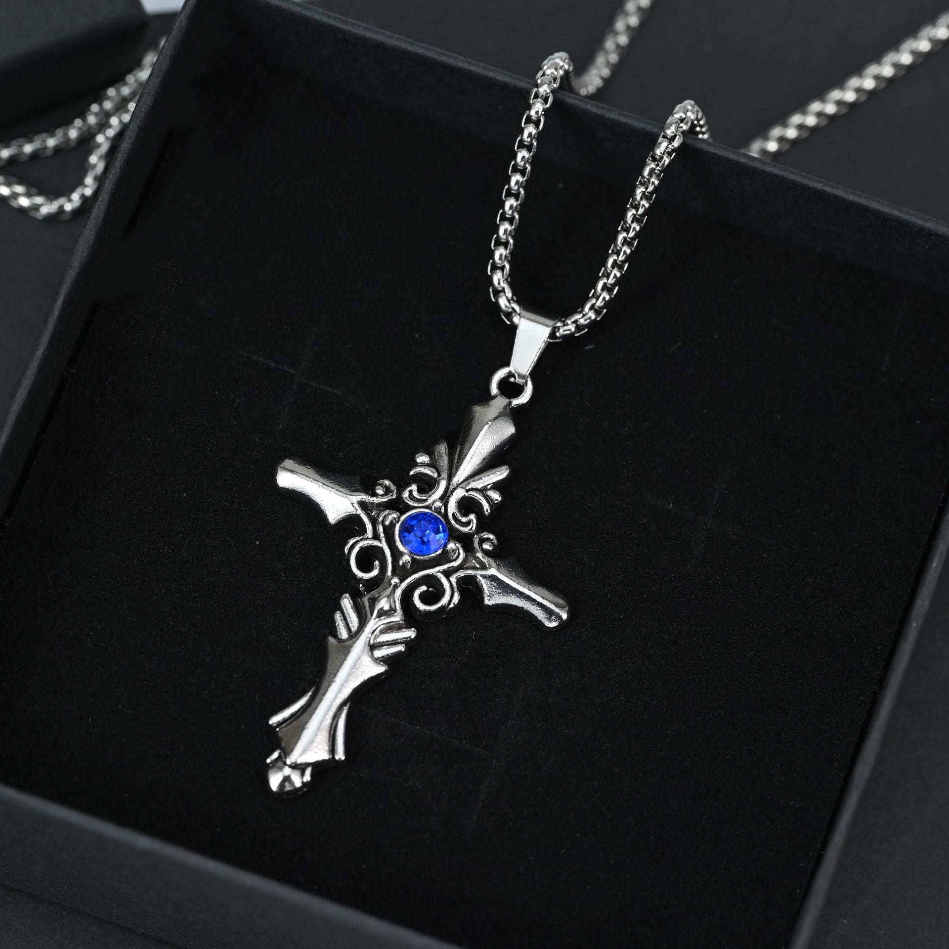 Wholesale  retro diamond cross necklace
