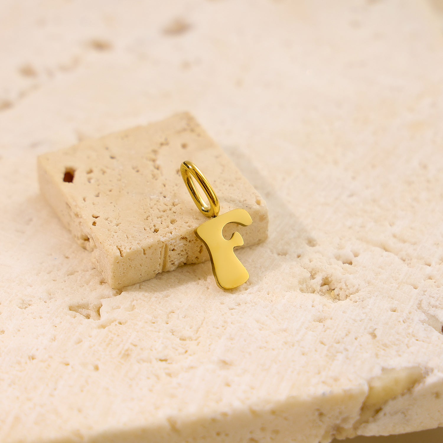 Wholesale Stainless steel 26 English small letter pendant