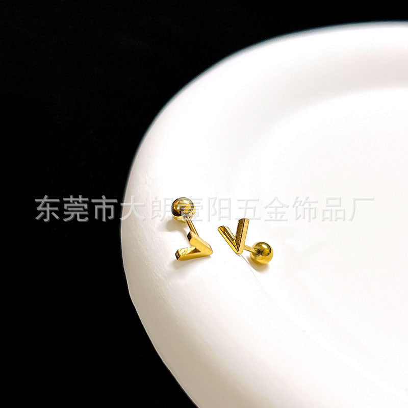 Wholesale Titanium Steel Stylish Heart  Star Screw-Back Cartilage Stud
