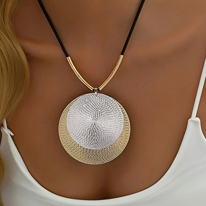 Wholesale  Exaggerated Pattern Double Round Pendant Necklace