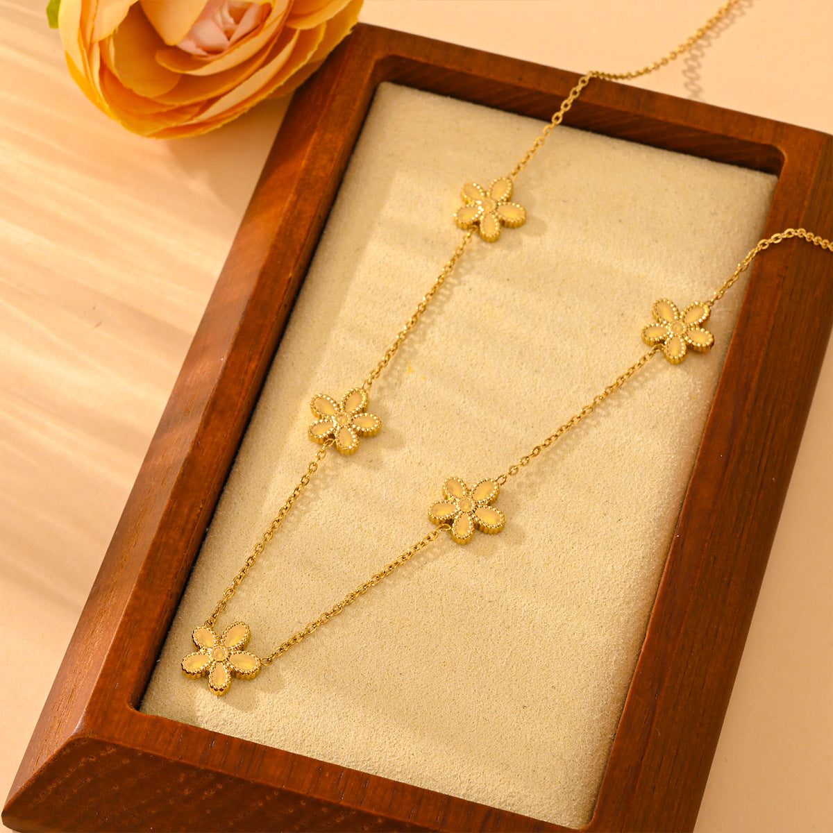 Wholesale Lovely  Design Stainless Steel Bracelet and Necklace Set Fashion Accessory