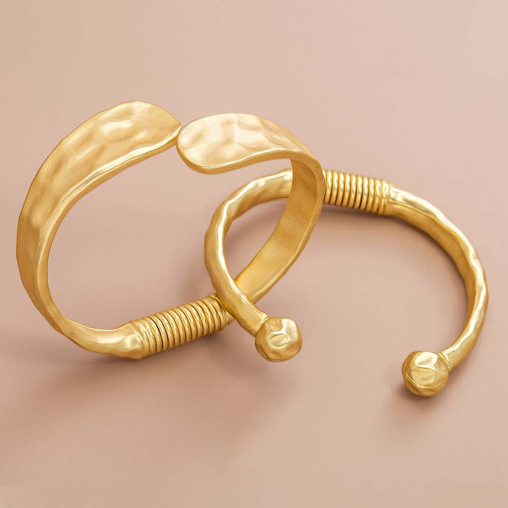 Wholesale  Baroque Alloy Round Love All-match Color-retaining  Opening Gold-plated Bracelet