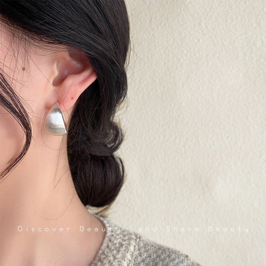 Wholesale  simple brushed frosted bean stud earrings