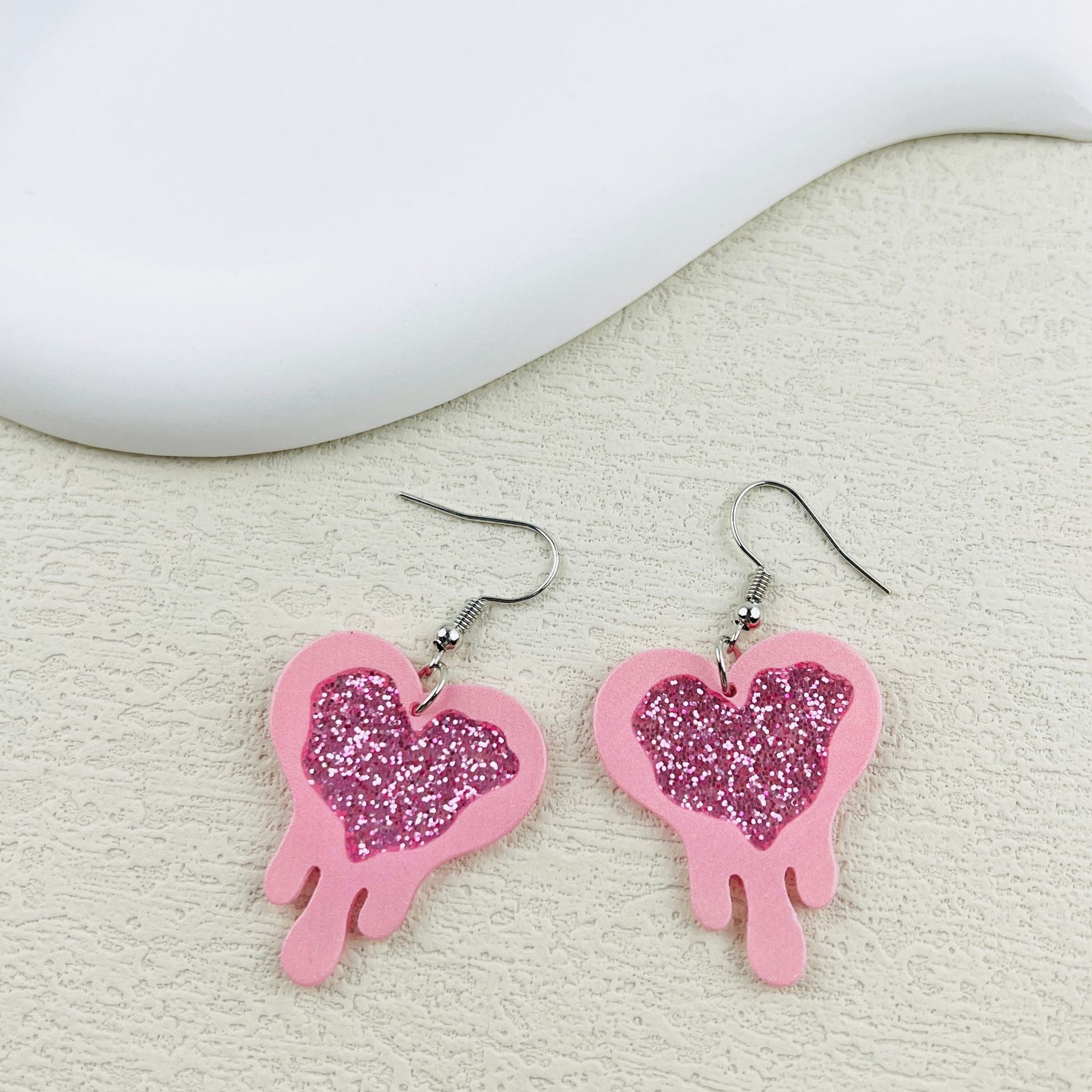 Wholesale Valentine's Day Glitter red melting heart acrylic earrings