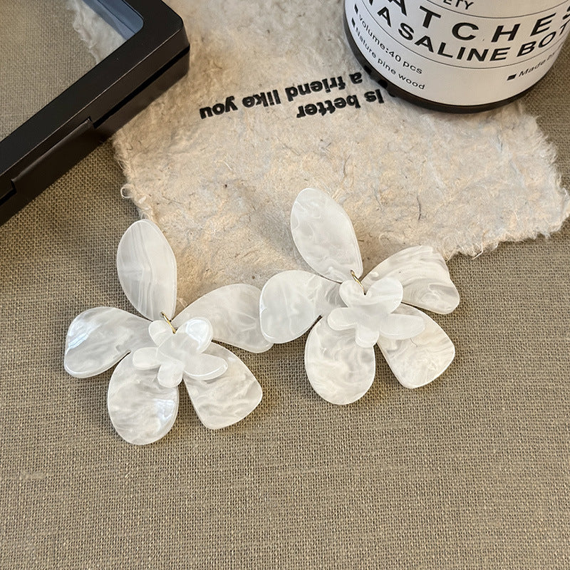Wholesale Super fairy retro ink resin flower earrings