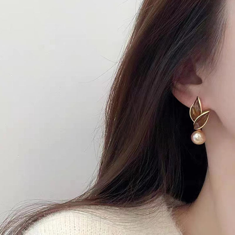 Wholesale  light luxury fashion earrings drop glaze leaf pearl earrings