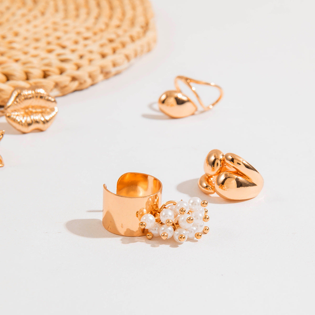 Wholesale Geometric  Lips Alloy Irregular Snake-shaped Pearl Pendant Opening Ring Set