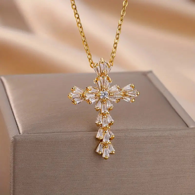 Wholesale Copper Zircon Cross Pendant Necklace for Women,  Gold and White,  Fashion Jewelry Gift
