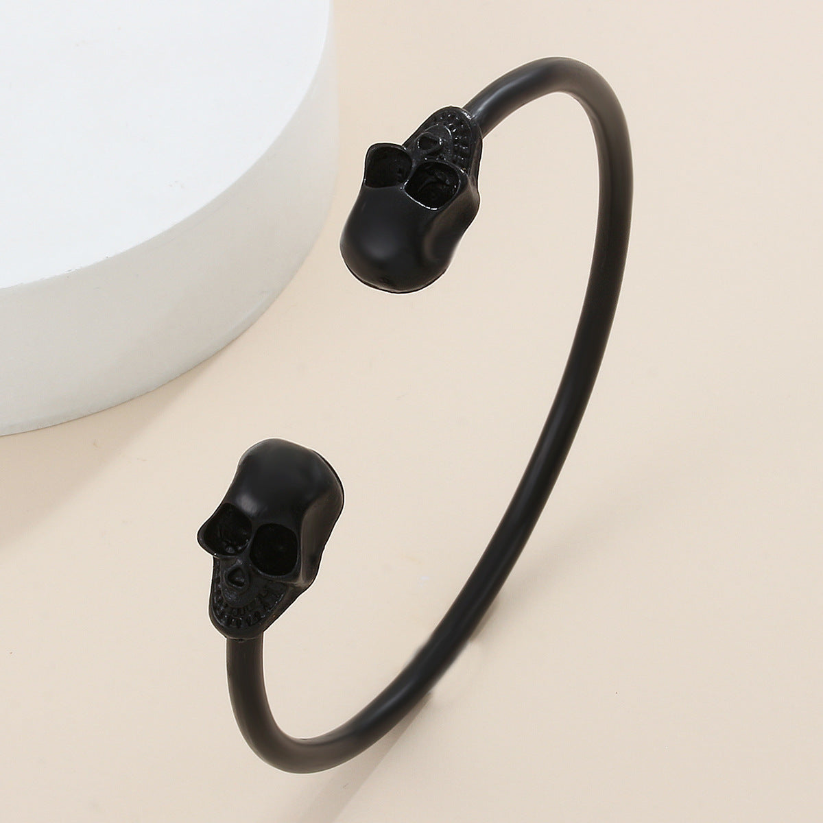 Wholesale Alloy vintage skull bracelet