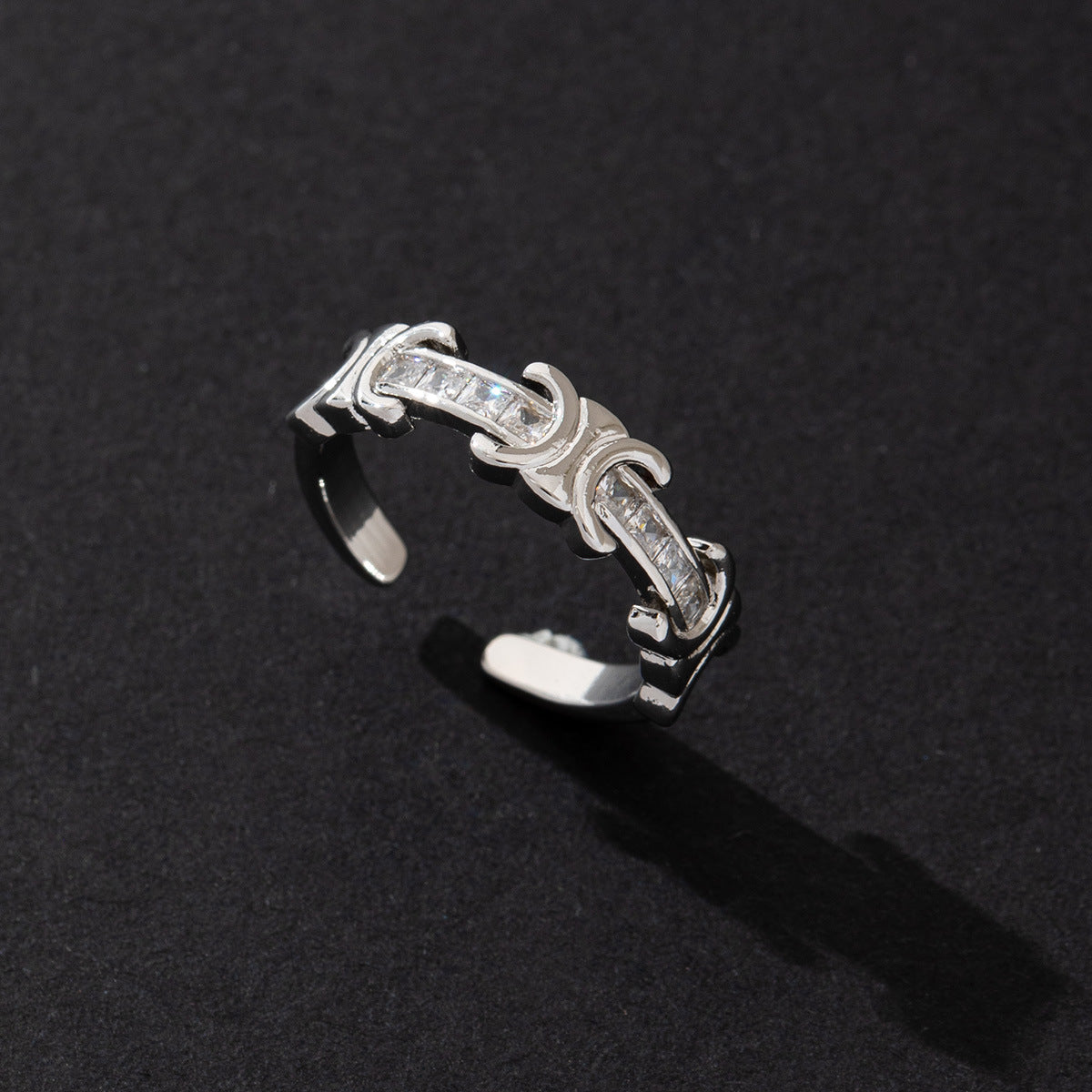 Wholesale European American Style Horseshoe Buckle Zircon Open Ring Gold Plated Copper Fashion Jewelry Accessory Gift Boutique Resale