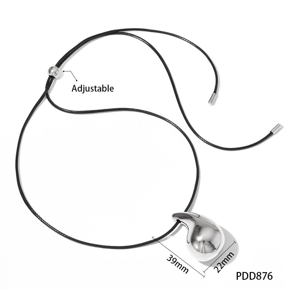 Wholesale stainless steel  simple style fashion exaggerated hollow five-pointed star Circle necklace