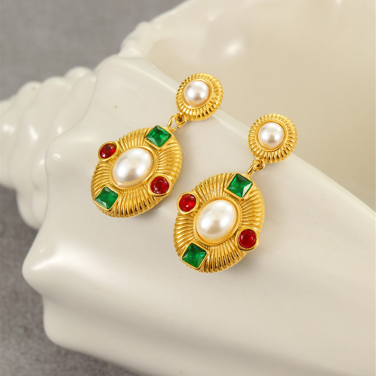 Wholesale Retro Mid-Century Style Exaggerated  Stainless Steel Plated 18K Gold Inlaid with Pearls and Zircons Earrings