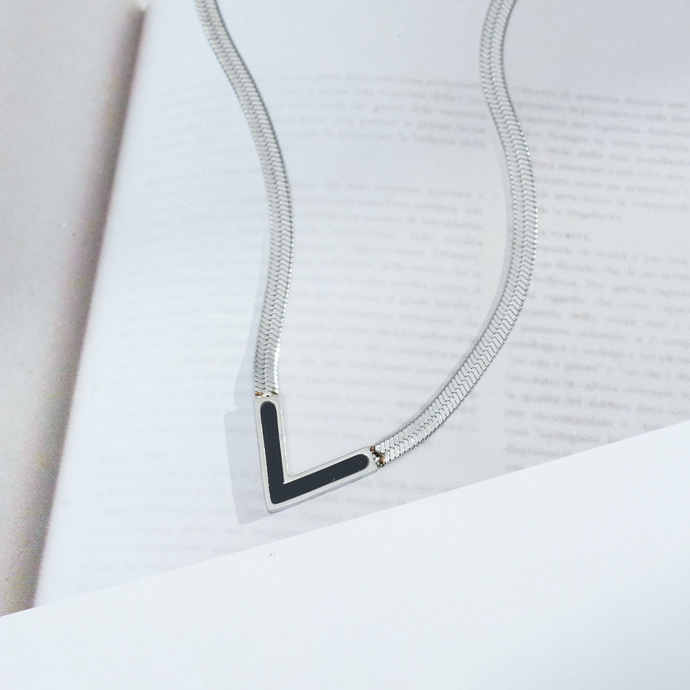 Wholesale Trendy V-Shaped Titanium Steel Necklace Snake Bone Chain Fashion Accessory for Boutique Resale