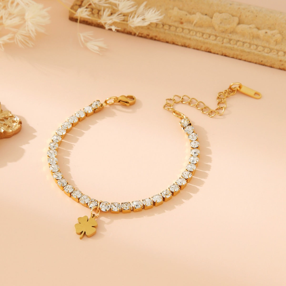 Wholesale  stainless steel cross leaves diamond round tag bracelet