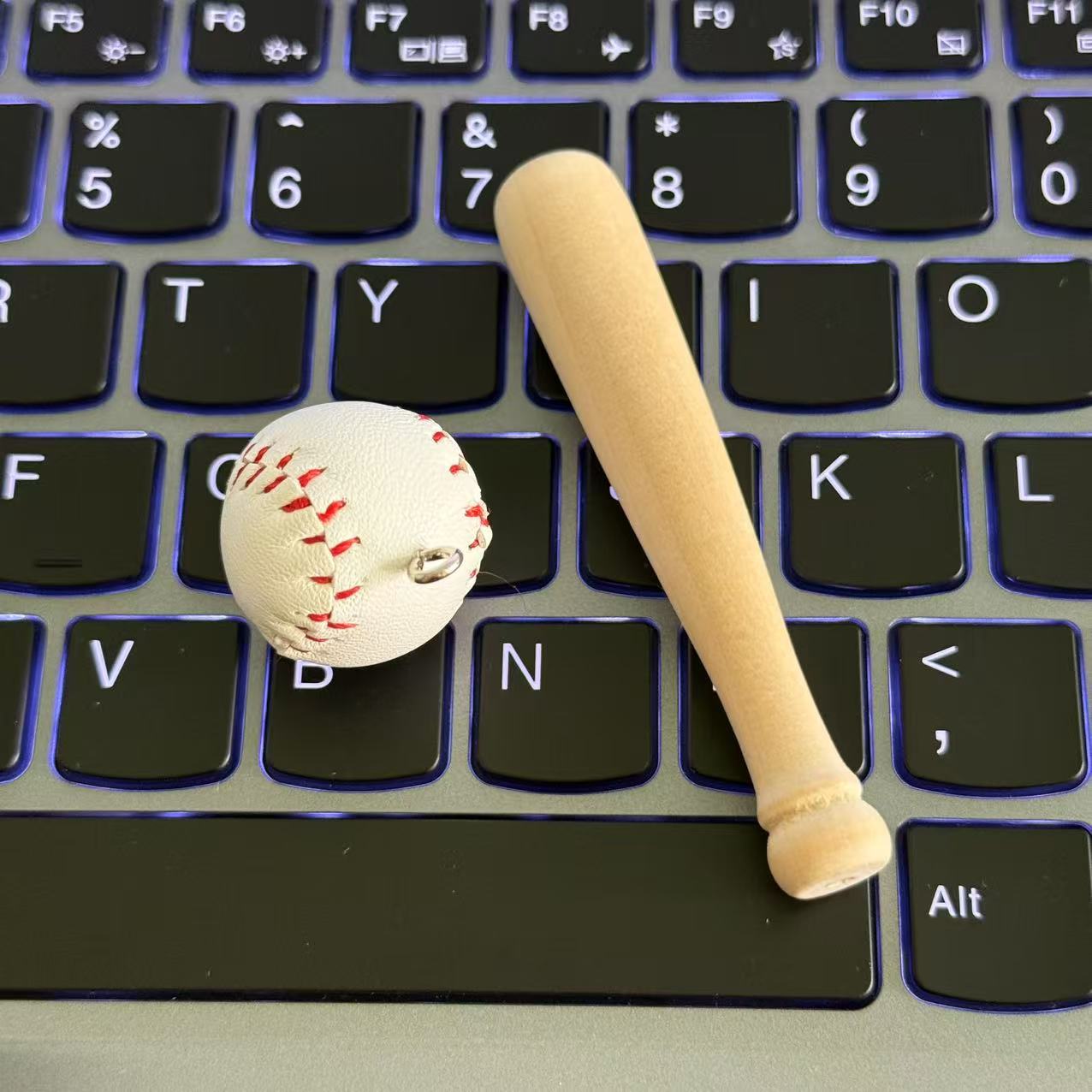 Wholesale Softball Gloves Baseball Keychain