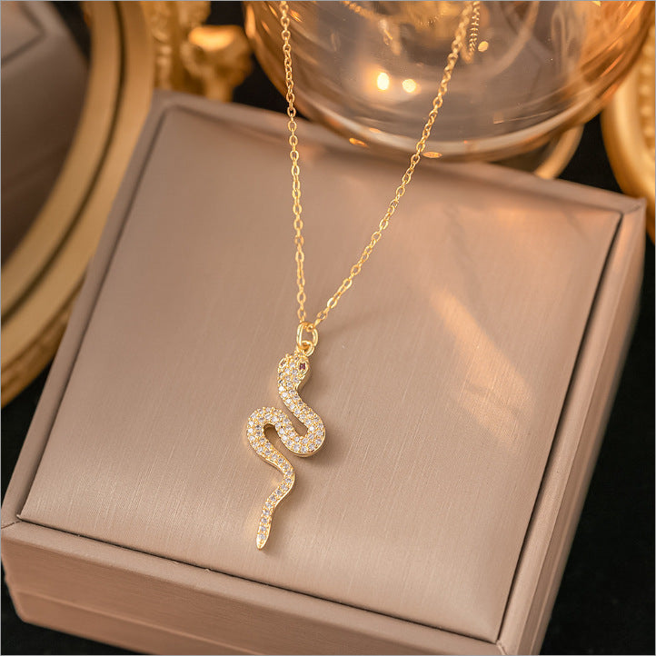 Wholesale Titanium Steel Necklace Zircon Flower Necklace ACC-NE-XuHao002