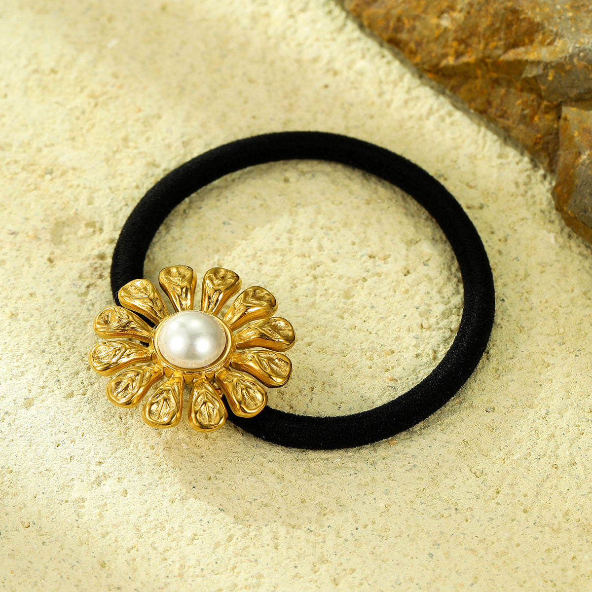 Wholesale Retro Titanium Steel Sunflower with Pearl Hair Scrunchies