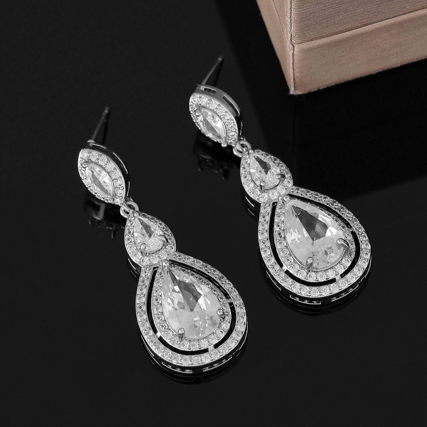 Wholesale  Luxury Large Zircon Drop-Shaped Earrings