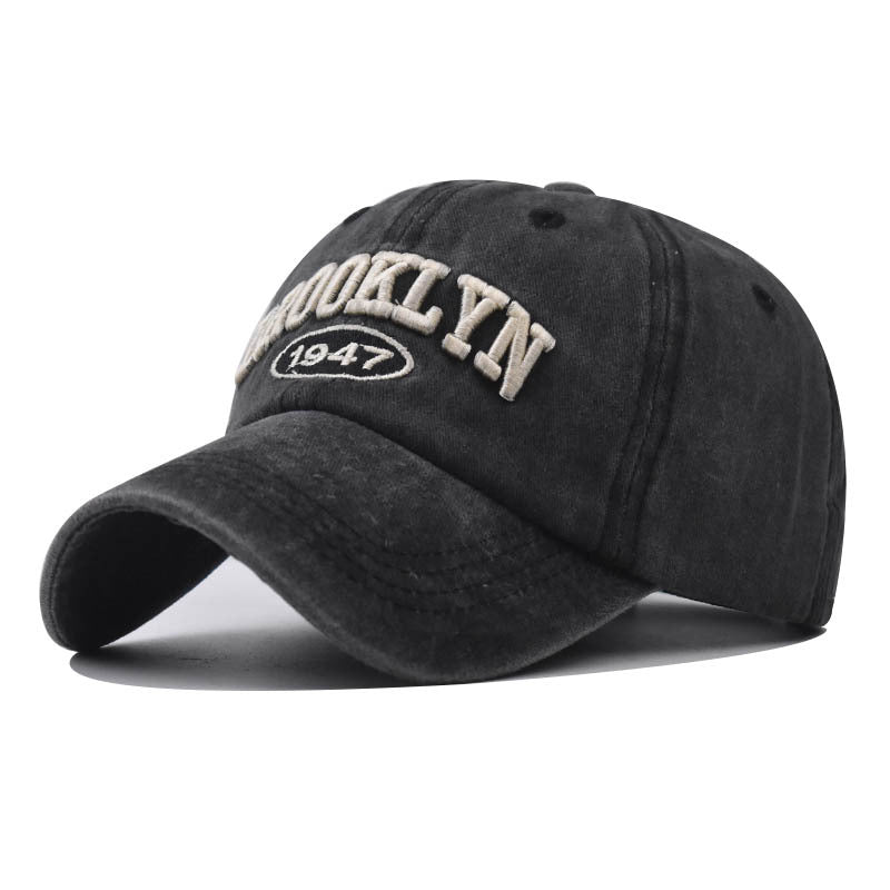 Wholesale Fashionable embroidered letters baseball cap