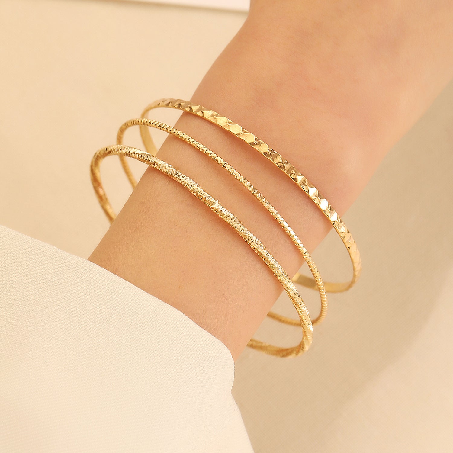 Wholesale Ethnic-Style Alloy Hand Jewelry Vintage Wide-Band Bracelet Layered Bracelet Set Gold Plated Bracelet