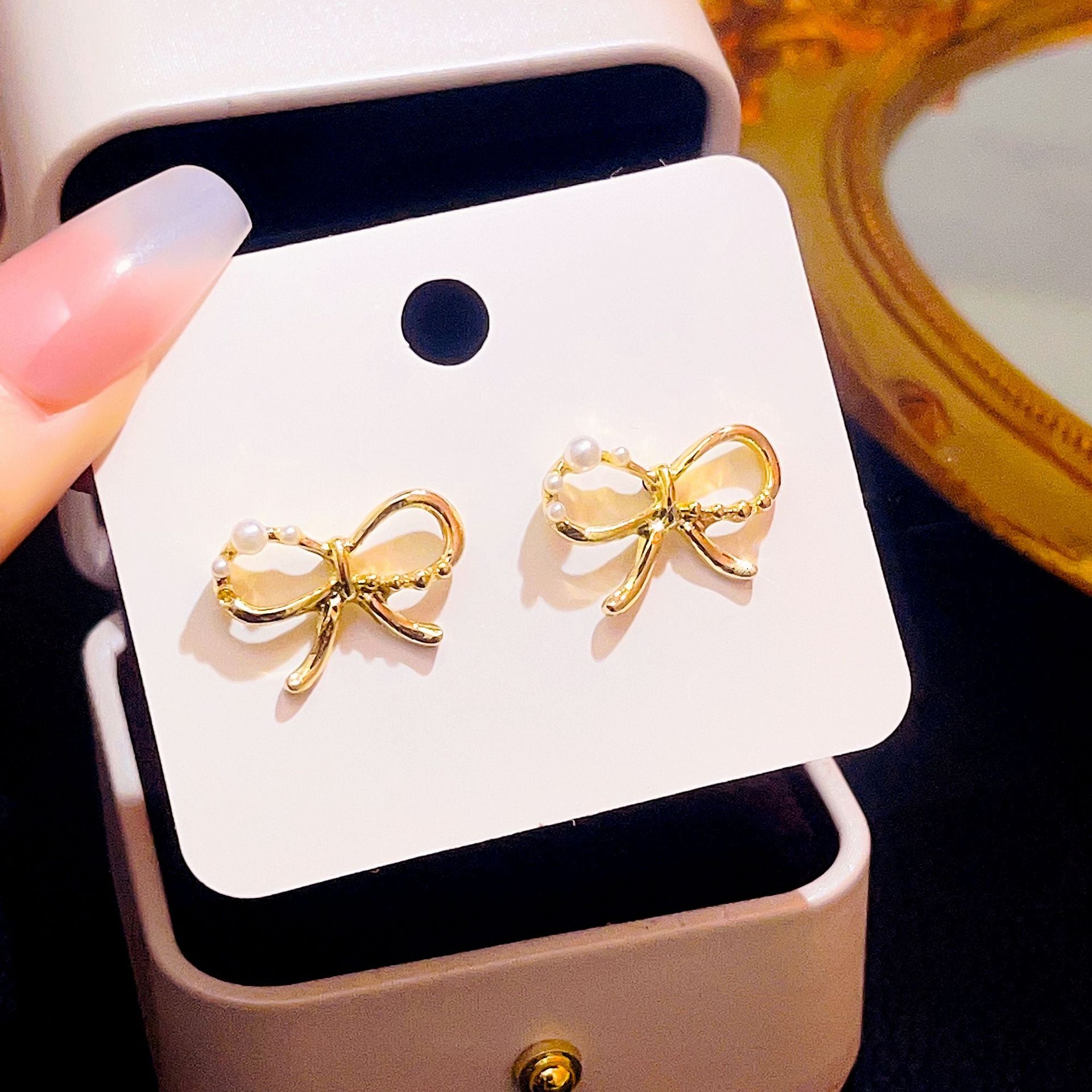 Wholesale Bow Diamond Moonstone Pearl Pendant Light Luxury Elegant Earrings