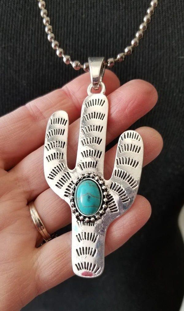 Wholesale Retro Cactus Turquoise Pendant Necklace,  Alloy Electroplated Chic Jewelry Accessory for Women