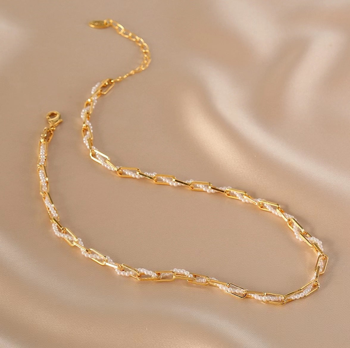 Wholesale Multi-layer Pearl Winding Necklace Clavicle Chain Choker Necklace ACC-NE-Tongs005