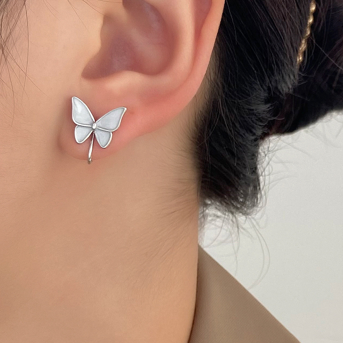 Wholesale Trendy Butterfly Ear Cuff For Women Copper Zirconia Ear Clip No Piercing Earring Boutique Jewelry Accessory