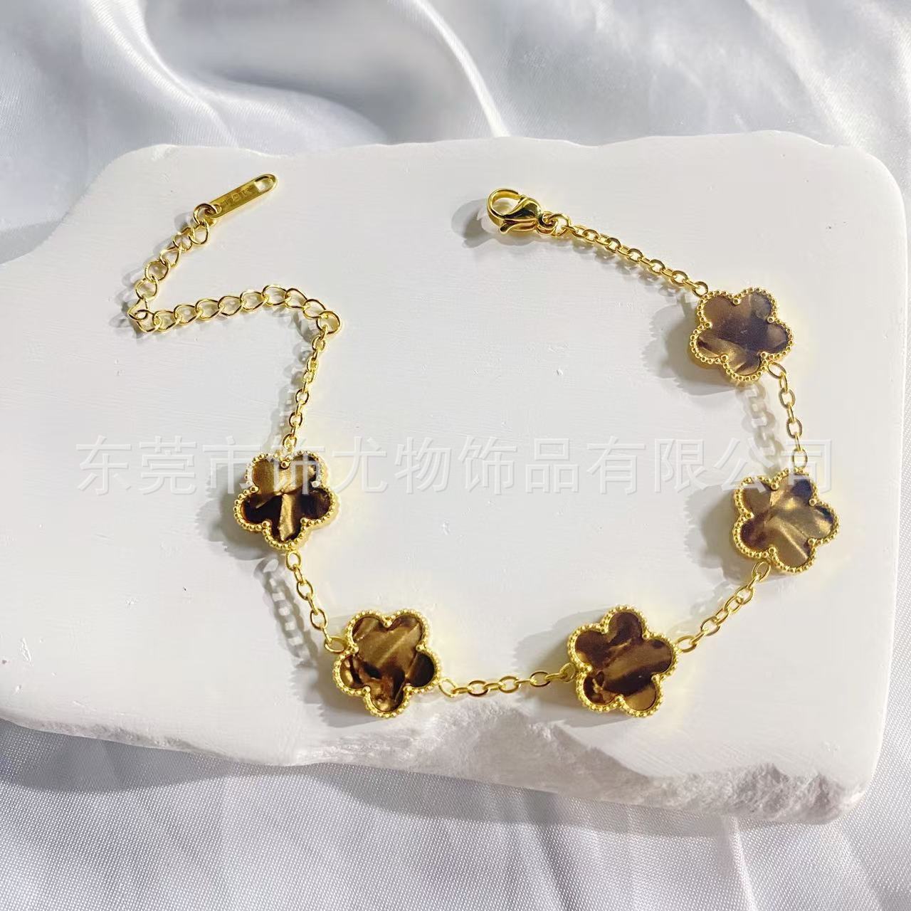 Wholesale Titanium Steel Five-Leaf Clover Bracelet Colorful European American Style Fashion Jewelry Accessory
