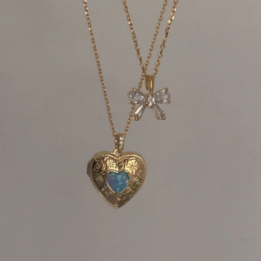 Wholesale Valentine's Day Love Photo Box Pendant Necklace Opening and Clocking Peach Heart Pendant Necklaces