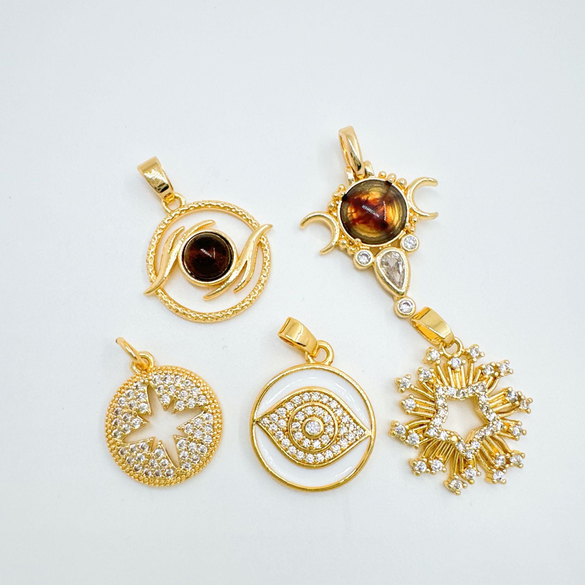 Wholesale Evil Eye Necklace Pendant French Retro Style Fashion Accessory Gift
