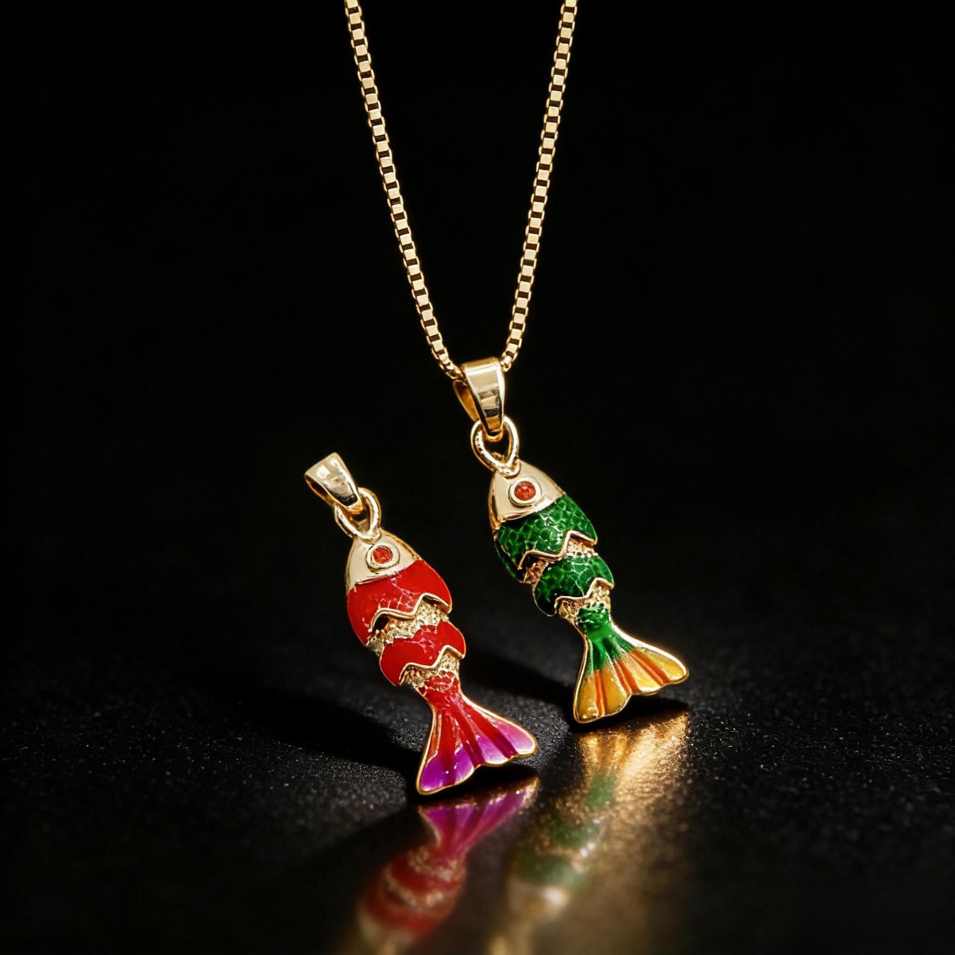 Wholesale Gold Plated Copper Sea Fish Pendant Necklace,  Trendy Fashion Accessory for Women
