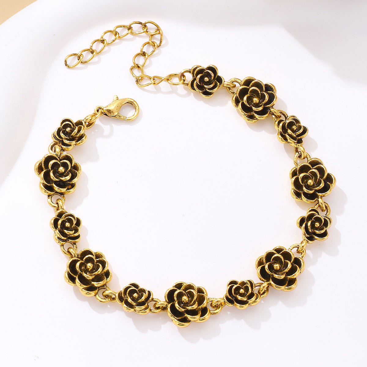 Wholesale Vintage Alloy Flower Bracelet For Women Distressed Design Chic Jewelry Accessory