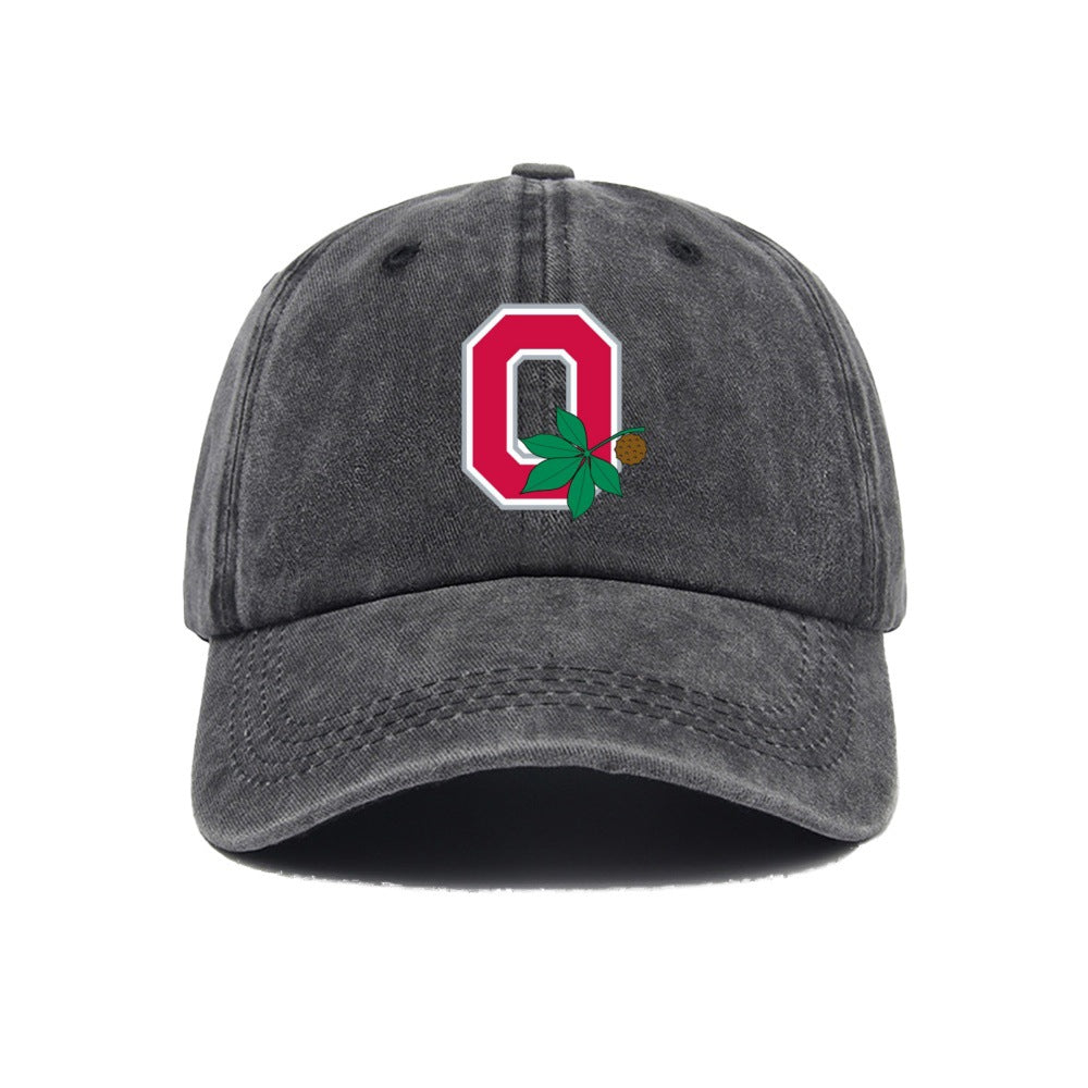 Wholesale Fashionable letter embroidered baseball cap