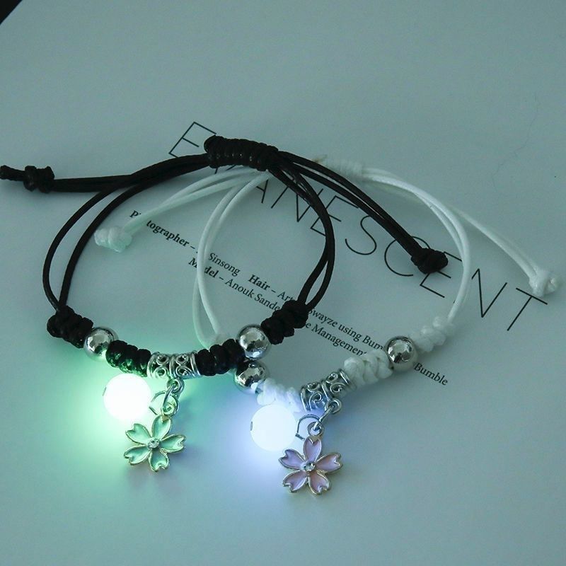 Wholesale Alloy Electroplated Resin Luminous Star Bracelet Glow In The Dark Trendy Everyday Fashion Accessory For Women And Teens