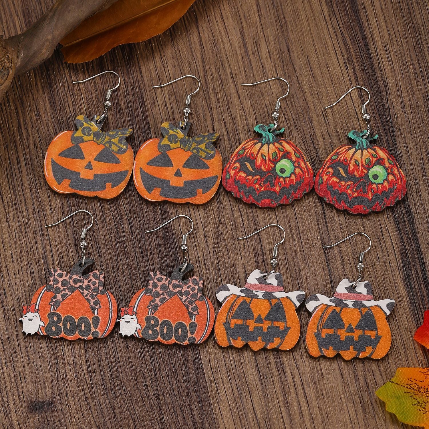 Wholesale  Gothic Western Wooden Pendant Earrings with Pumpkin Skull Print Jewelry Accessory for Resale