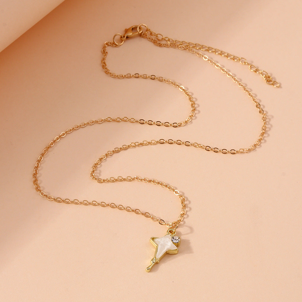 Wholesale fashion  star clavicle chain  light luxury four-pointed star necklace jewelry
