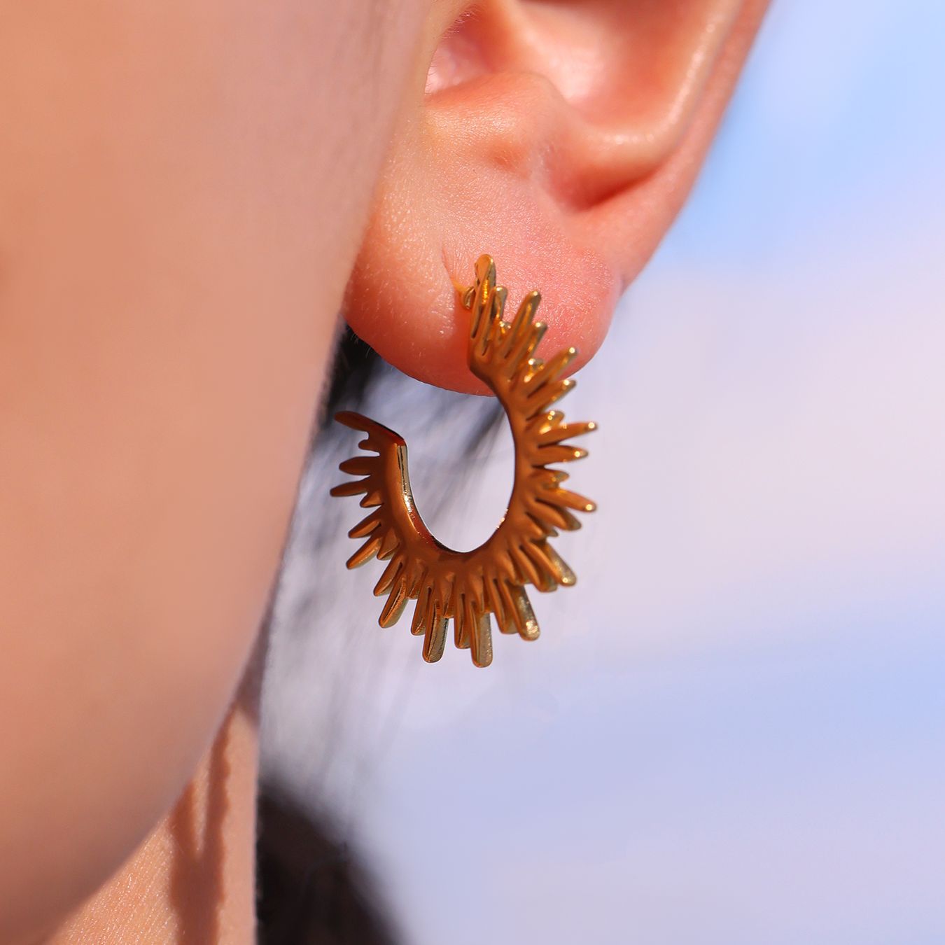 Wholesale Stainless Steel Golden Shining Sunflower Light Earrings