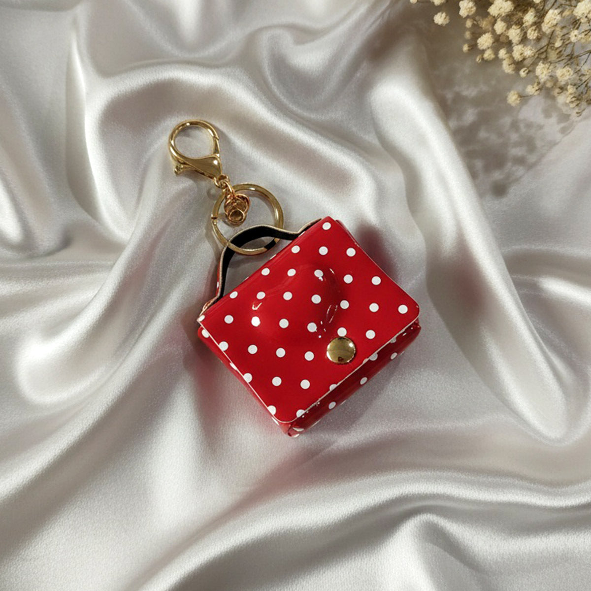 Wholesale Polka Dot Heart Leather Mini Coin Purse Keychain Bag Charm Stylish Gift