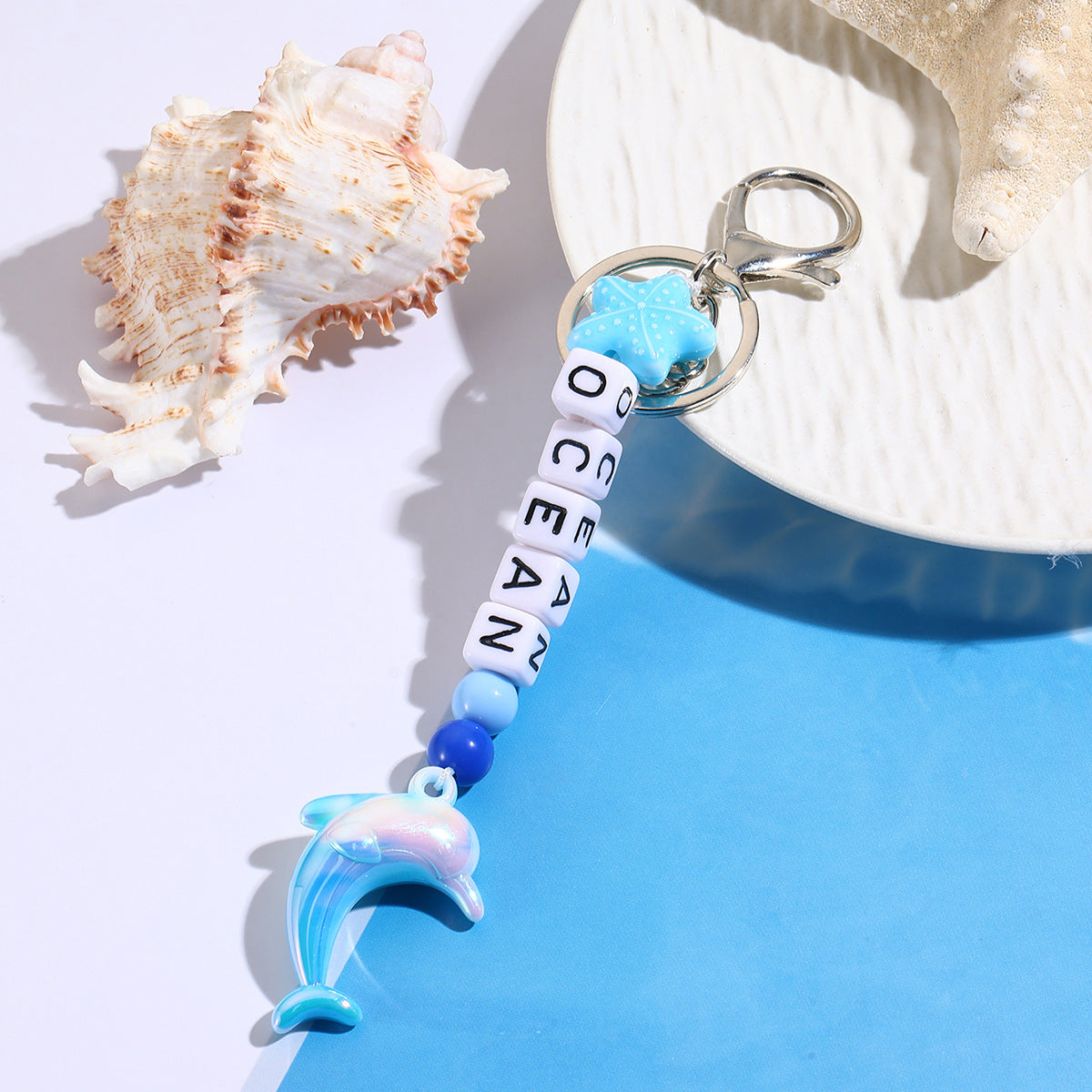 Wholesale Acrylic Beaded Dolphin Keychain With Colorful Alphabet Charms Chic Car Key Accessory Gift