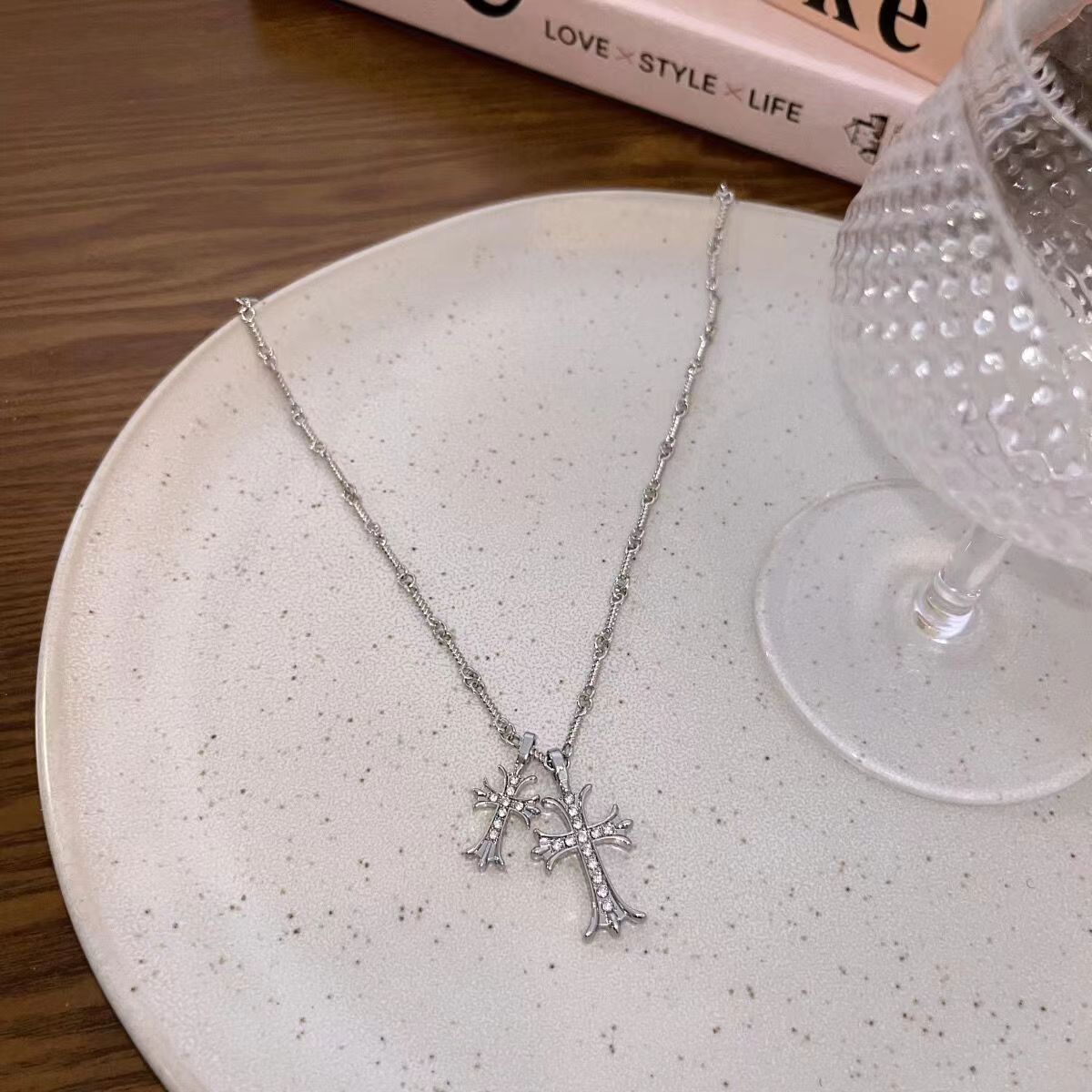 Wholesale zinc alloy cross long necklace